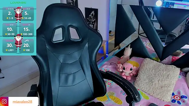 miavalentinaaa online show from 16, 1, 2025