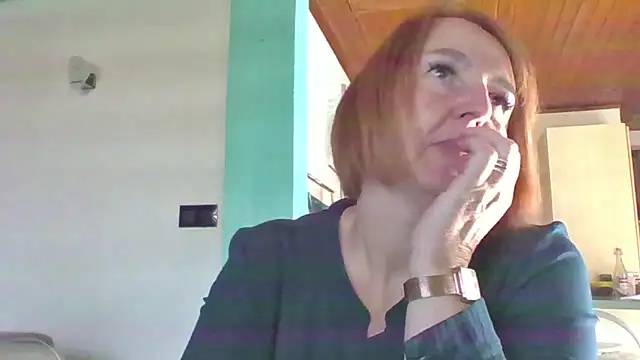 Snapshot of Sandcoq chatting on 10, 10, 2025 Sandcoq online show from 10, 10, 2025