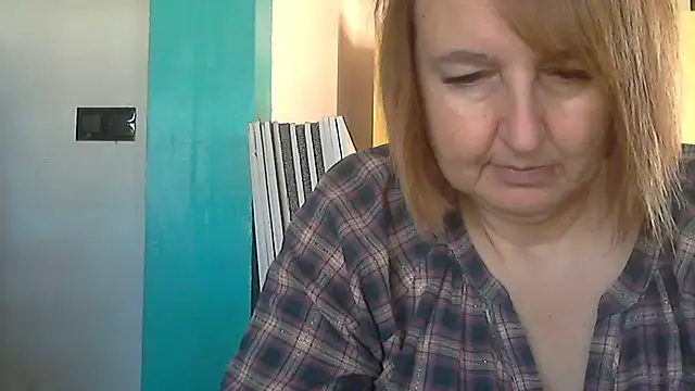 Snapshot of Sandcoq chatting on 16, 10, 2025 Sandcoq online show from 16, 10, 2025