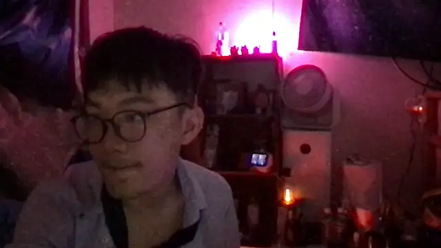 Snapshot of ex199212 chatting on 10, 3, 2025 ex199212 online show from 10, 3, 2025