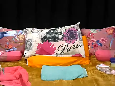 Pearl 00 online show from 8, 6, 2026