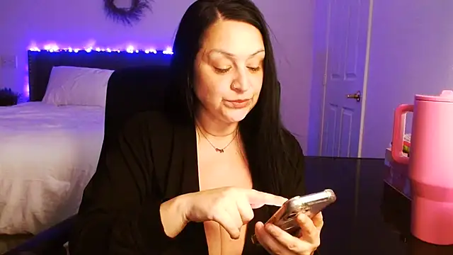 AlyssiaAmoreXO online show from 31, 7, 2026