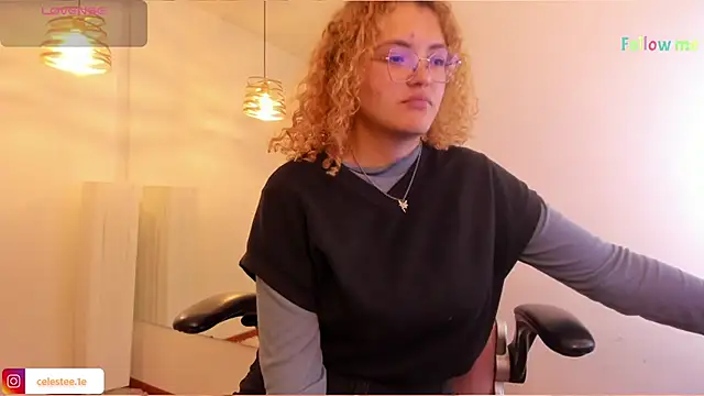 Missbrave1 online show from 21, 2, 2025