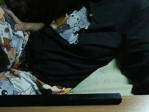 Snapshot of VeneRed chatting on 28, 5, 2026 VeneRed online show from 28, 5, 2026