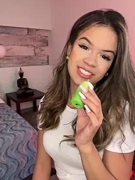 Alisha-Bond online show from 20, 1, 2025