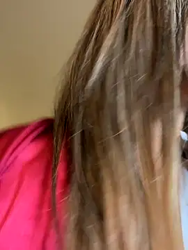 Alisha-Bond online show from 31, 10, 2025