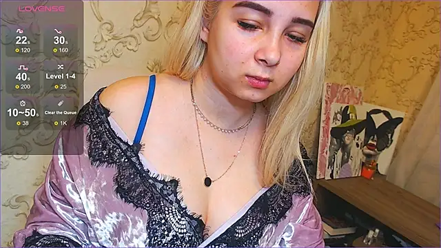 Snapshot of DolphinDreams chatting on 11, 1, 2025 DolphinDreams online show from 11, 1, 2025
