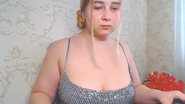 Snapshot of DolphinDreams chatting on 14, 6, 2026 DolphinDreams online show from 14, 6, 2026