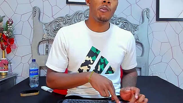 Snapshot of jackmacson chatting on 5, 12, 2024 jackmacson online show from 5, 12, 2024