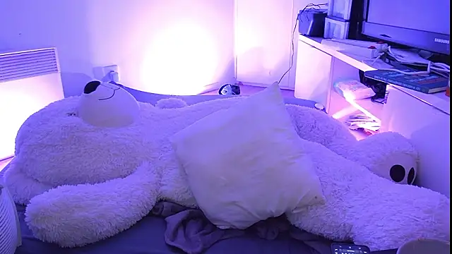 Snapshot of CeriseLapine chatting on 22, 2, 2026 CeriseLapine online show from 22, 2, 2026