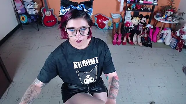 MissMiia2 online show from 2, 1, 2025