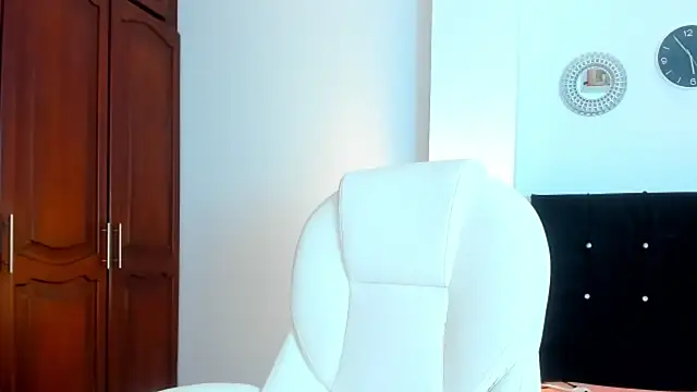 Snapshot of kathyajhonss chatting on 13, 7, 2026 kathyajhonss online show from 13, 7, 2026