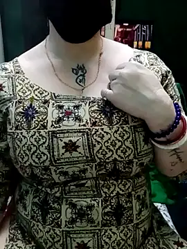 Snapshot of Raja_Ranii chatting on 9, 1, 2025 Raja Ranii online show from 9, 1, 2025