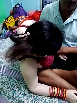 Snapshot of Raja_Ranii chatting on 5, 2, 2025 Raja Ranii online show from 5, 2, 2025