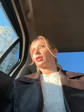 Diamond Bunny  online show from 16, 1, 2026