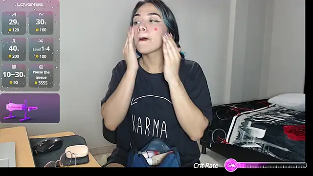 Lune Claire online show from 10, 2, 2025