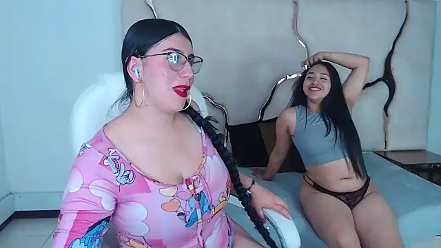 Snapshot of Criistaal_ chatting on 6, 2, 2025 Criistaal  online show from 6, 2, 2025