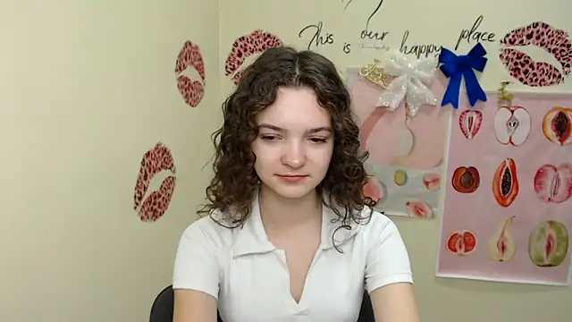  SusieSu  online show from 23, 12, 2024