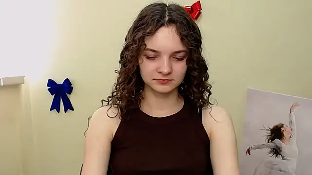  SusieSu  online show from 24, 2, 2025