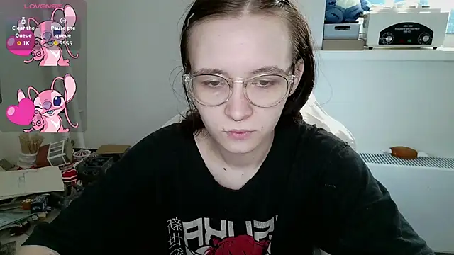 Snapshot of crashtest_13 chatting on 17, 9, 2025 crashtest 13 online show from 17, 9, 2025
