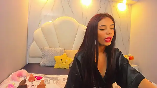 Tiffany sander online show from 20, 12, 2024
