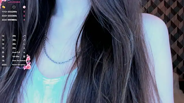 EvaBradley online show from 20, 12, 2024