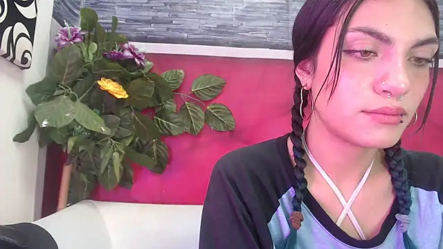 Snapshot of ReiLyMalkova chatting on 13, 3, 2025 ReiLyMalkova online show from 13, 3, 2025