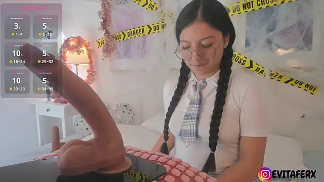 Eva depp online show from 1, 11, 2025