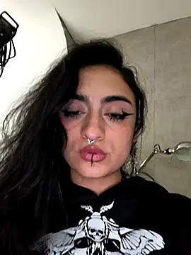 Lila Desiree online show from 17, 12, 2025