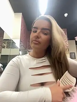 maisiesmithx online show from 19, 10, 2025