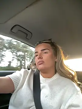 maisiesmithx online show from 27, 10, 2025