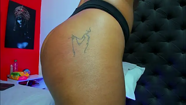 YayaHilton online show from 7, 3, 2025