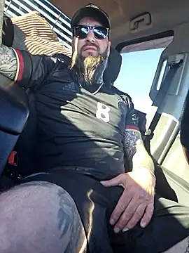 Snapshot of Beardedtattood chatting on 21, 6, 2026 Beardedtattood online show from 21, 6, 2026