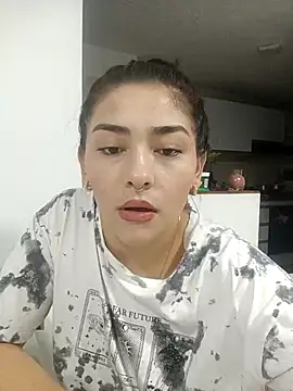 SophieWinslow online show from 1, 3, 2025