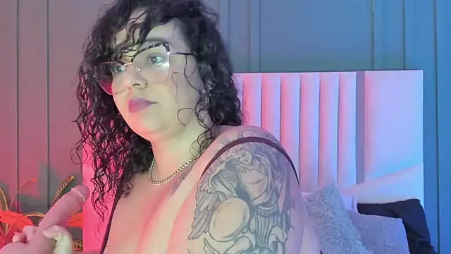 Reginavegaa online show from 28, 2, 2025