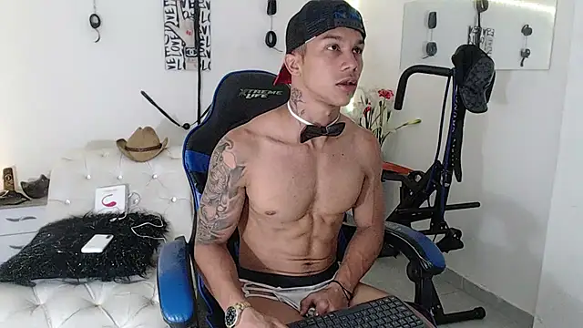 Leonard Price online show from 2, 3, 2025