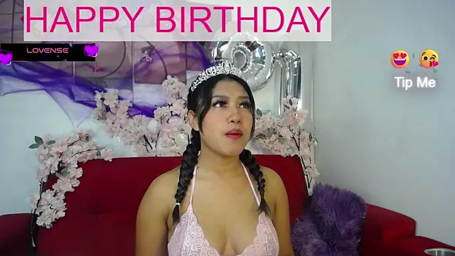 Snapshot of ricura_mily chatting on 9, 10, 2025 ricura mily online show from 9, 10, 2025