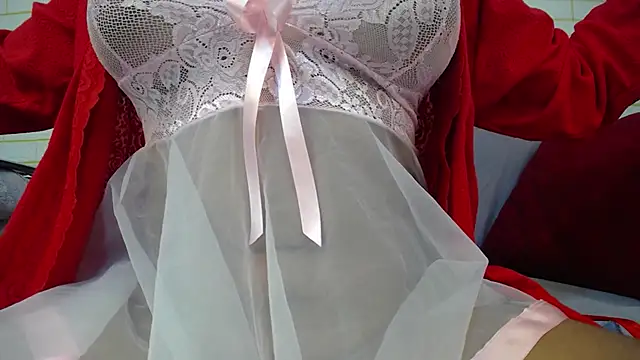 Snapshot of ricura_mily chatting on 23, 10, 2025 ricura mily online show from 23, 10, 2025