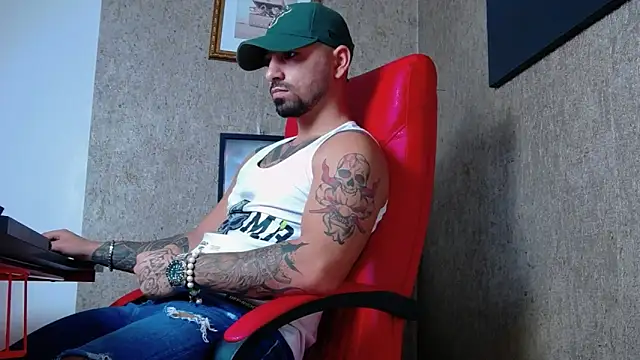 NigelBoydXXX online show from 21, 1, 2025