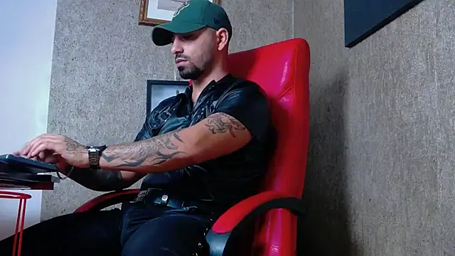 NigelBoydXXX online show from 23, 1, 2025