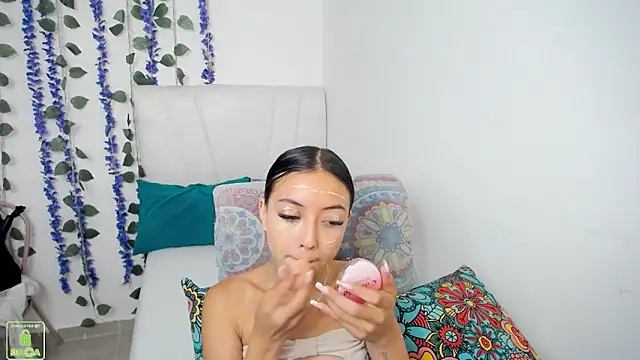 Snapshot of NathaliaSweet_11 chatting on 21, 5, 2026 NathaliaSweet 11 online show from 21, 5, 2026