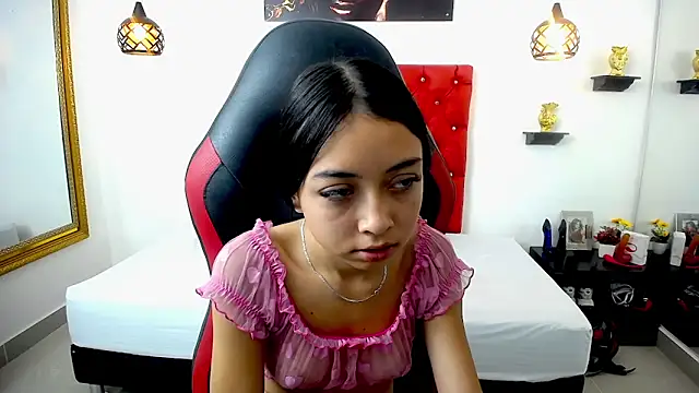 Snapshot of NathaliaSweet_11 chatting on 11, 6, 2026 NathaliaSweet 11 online show from 11, 6, 2026