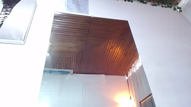 Naia x online show from 4, 3, 2026