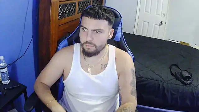 Snapshot of MasterKvn chatting on 8, 2, 2025 MasterKvn online show from 8, 2, 2025