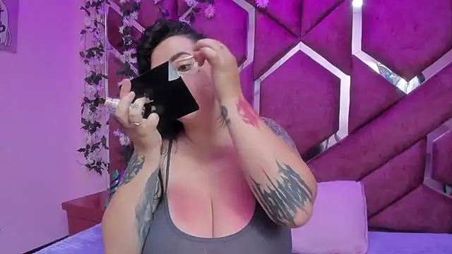 Snapshot of Victoria_Rossy chatting on 24, 2, 2026 Victoria Rossy online show from 24, 2, 2026