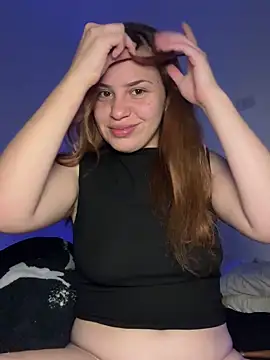 Snapshot of AgnesCampp chatting on 8, 9, 2025 AgnesCampp online show from 8, 9, 2025