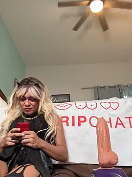 Snapshot of venustattoopussy chatting on 10, 10, 2025 venustattoopussy online show from 10, 10, 2025