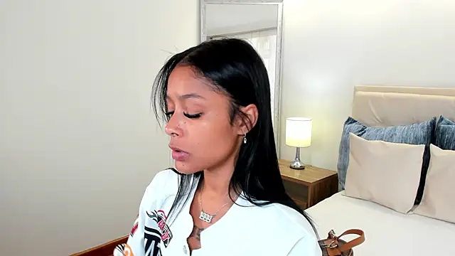 Snapshot of natali_henao chatting on 15, 9, 2025 natali henao online show from 15, 9, 2025