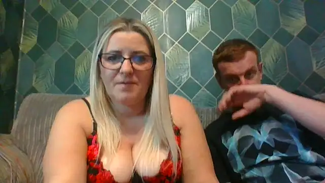 SweetXCandyX online show from 18, 11, 2025