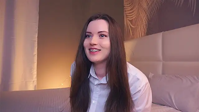 Snapshot of LoraDevon chatting on 25, 1, 2025 LoraDevon online show from 25, 1, 2025